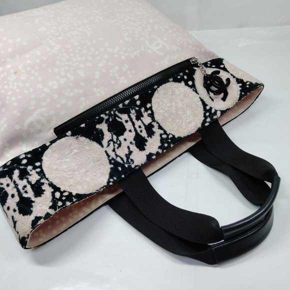 Chanel Pink X Black Terry Cloth Cc Logo Tote Bag - Picture 4 of 8